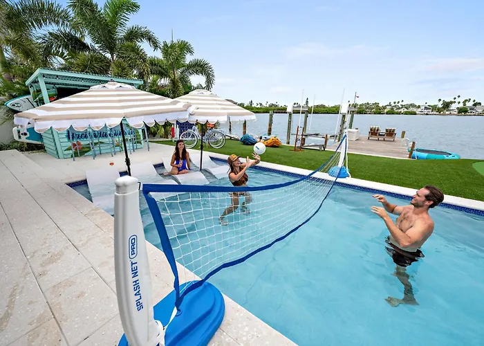 Waterfront Walk To Pool Kayaks Bikes Clearwater Beach