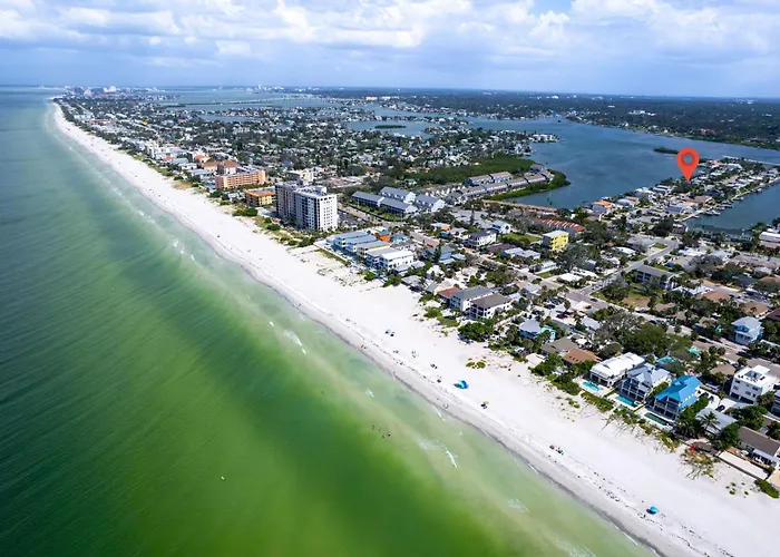 Waterfront Walk To Pool Kayaks Bikes * Clearwater Beach